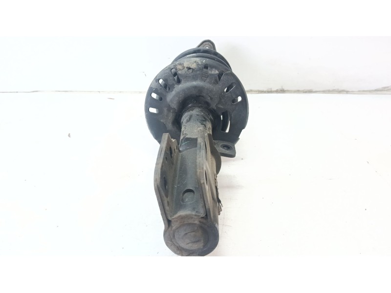 Recambio de amortiguador delantero izquierdo para peugeot 3008 referencia OEM IAM 9819718680  A4673201
