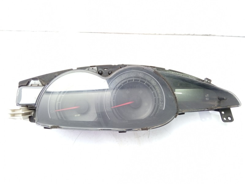 Recambio de cuadro instrumentos para toyota verso comfort referencia OEM IAM 838000F070  