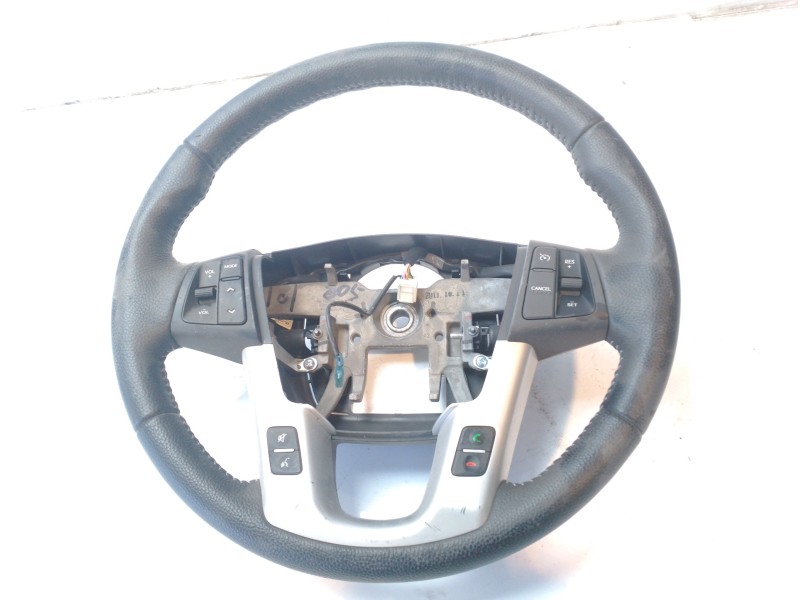 Recambio de volante para kia sorento referencia OEM IAM 561202P800DC2 561302P000 