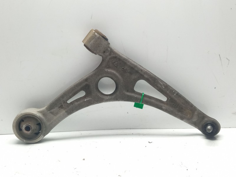 Recambio de brazo suspension inferior delantero derecho para kia niro referencia OEM IAM 54501G2100  