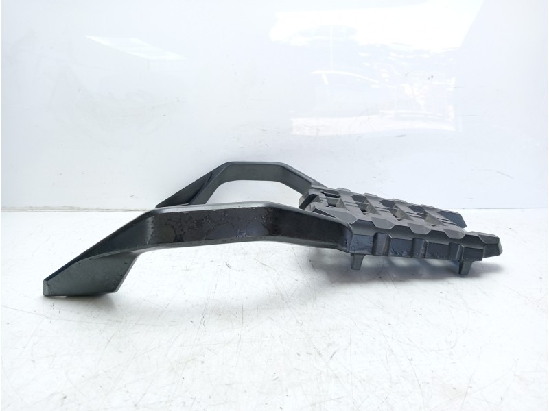 Recambio de portaequipajes para suzuki v-strom 650 referencia OEM IAM 4631131J  