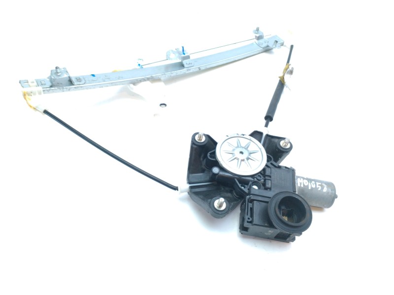 Recambio de elevalunas trasero izquierdo para toyota yaris referencia OEM IAM 85720K0010  