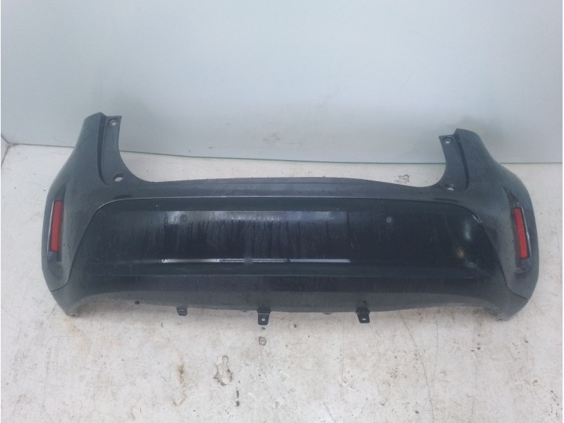 Recambio de paragolpes trasero para toyota yaris hybrid active referencia OEM IAM 52159YP919  