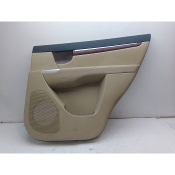 GUARNECIDO PUERTA TRASERA DERECHA 833022B090J9 