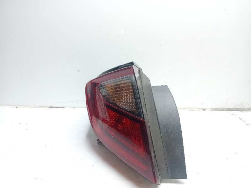 Recambio de piloto trasero izquierdo para toyota c-hr referencia OEM IAM 81561F4120  
