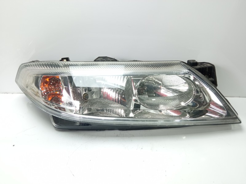 Recambio de faro derecho para renault laguna ii grandtour (kg0) dynamique referencia OEM IAM 7701474501 8200002847 89004686