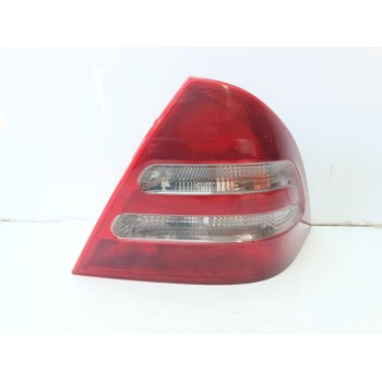 PILOTO TRASERO DERECHO A2038200264 