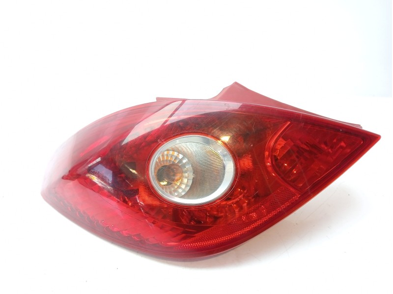 Recambio de piloto trasero izquierdo para opel corsa d innovation referencia OEM IAM 13186350  