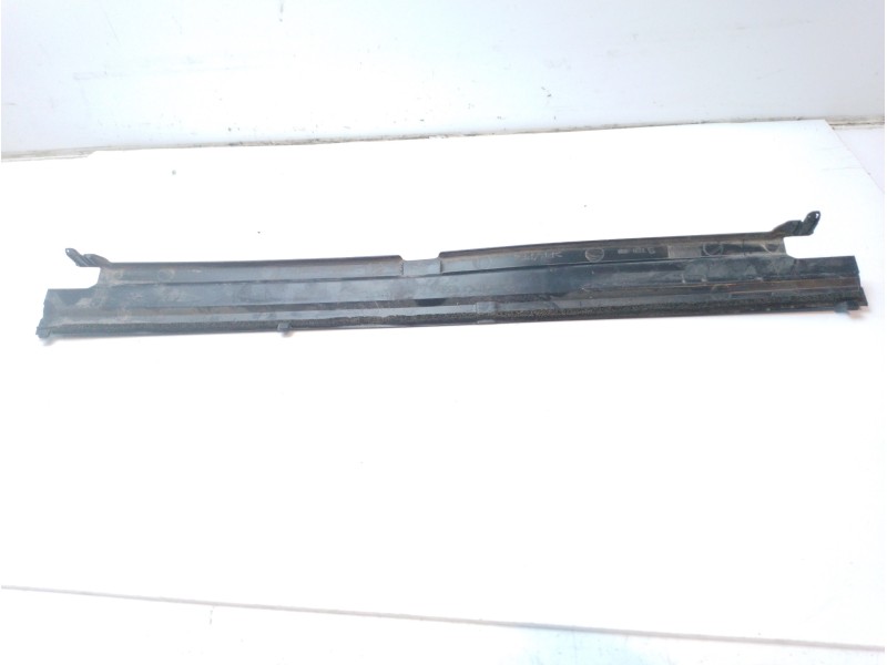 Recambio de moldura para toyota c-hr referencia OEM IAM 165940T040  