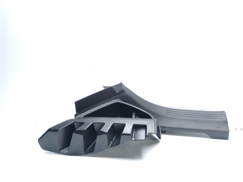 Recambio de moldura para volvo xc 40 business plus awd referencia OEM IAM 31469245  