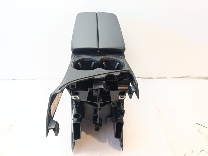 Recambio de consola central para peugeot 3008 referencia OEM IAM 98100435ZD  