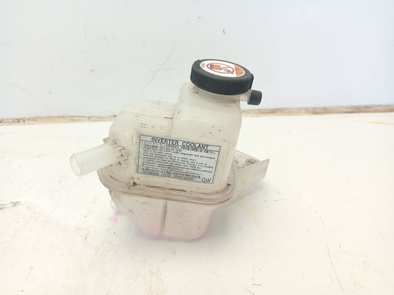 Recambio de deposito servo para toyota yaris referencia OEM IAM G91H0K0020  