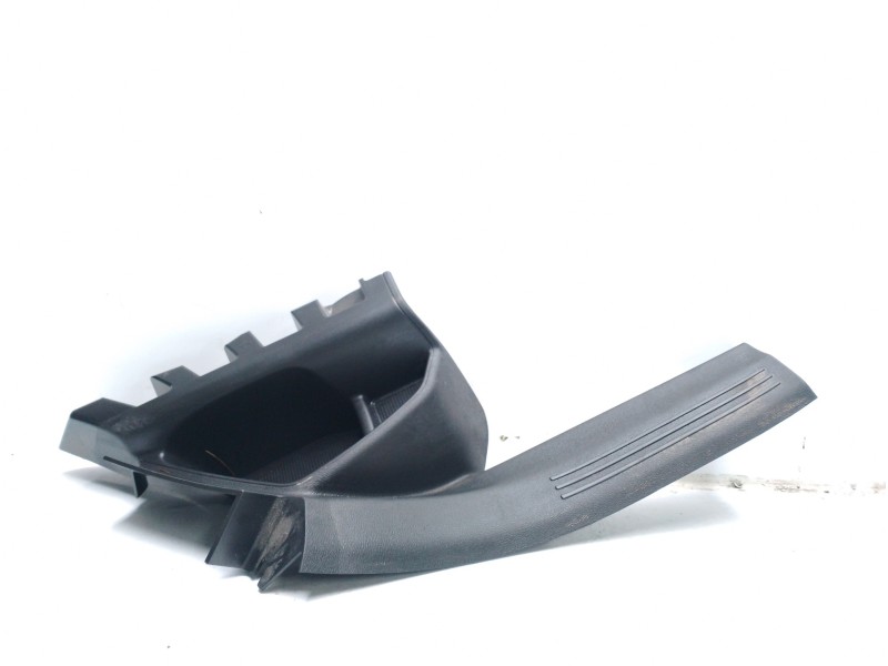Recambio de moldura para volvo xc 40 business plus awd referencia OEM IAM 31469247  