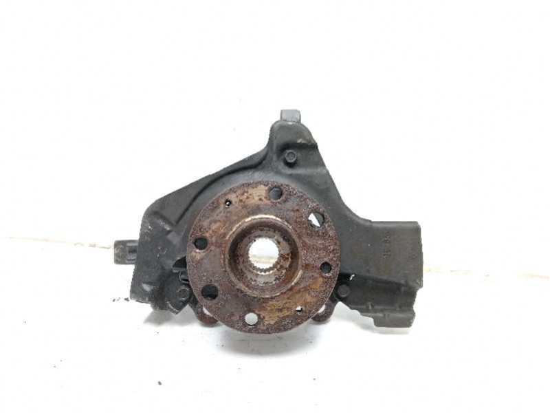 Recambio de mangueta delantera derecha para opel corsa c blue line referencia OEM IAM 13154318  