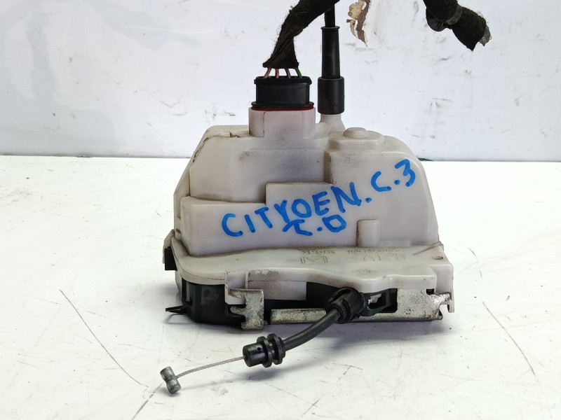 Recambio de cerradura puerta trasera derecha para citroën c3 referencia OEM IAM 45977980  