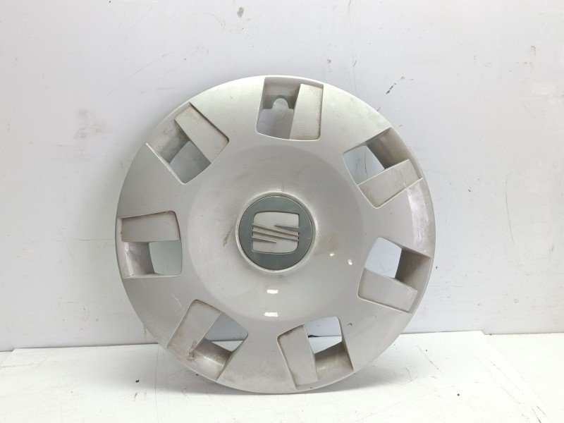Recambio de tapacubos para seat ibiza (6l1) 1.2 12v referencia OEM IAM 6L0601147  