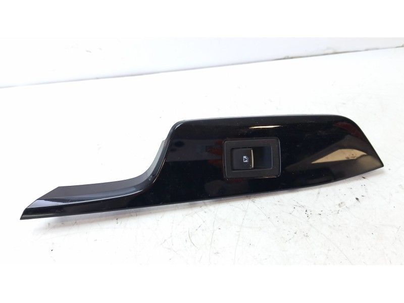 Recambio de mando elevalunas delantero derecho para toyota c-hr referencia OEM IAM 74231F4090  74231F4050 / 74231F4010