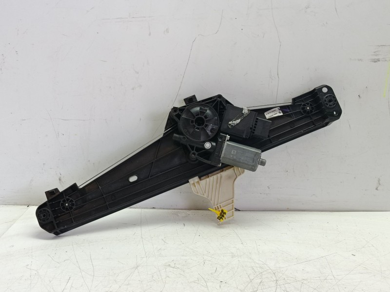 Recambio de elevalunas trasero izquierdo para peugeot 3008 referencia OEM IAM 9810488580  