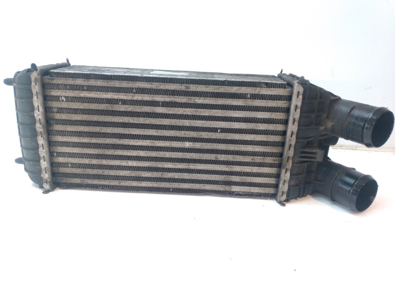 Recambio de intercooler para citroën xsara picasso 1.6 hdi 110 exclusive referencia OEM IAM 384G5  