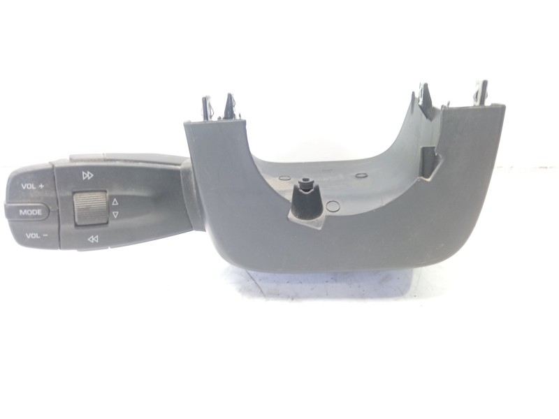 Recambio de moldura para toyota verso comfort referencia OEM IAM 960174002  