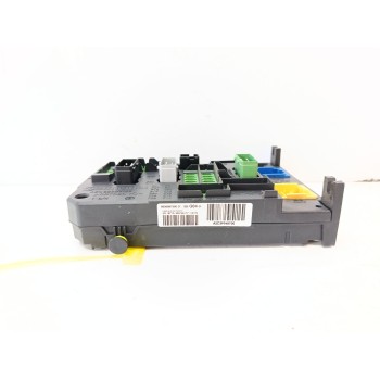 CAJA RELES / FUSIBLES 1611428080 