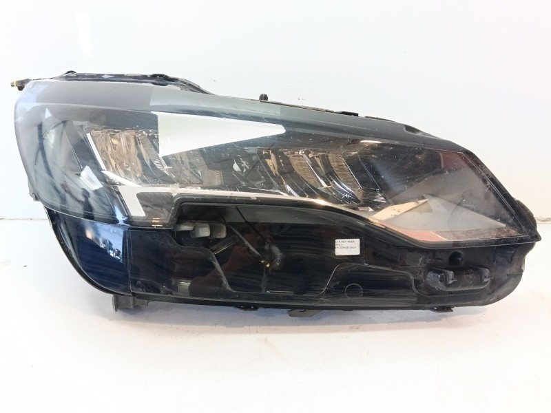 Recambio de faro derecho para peugeot 3008 referencia OEM IAM 1675889480 89914772 9836230180