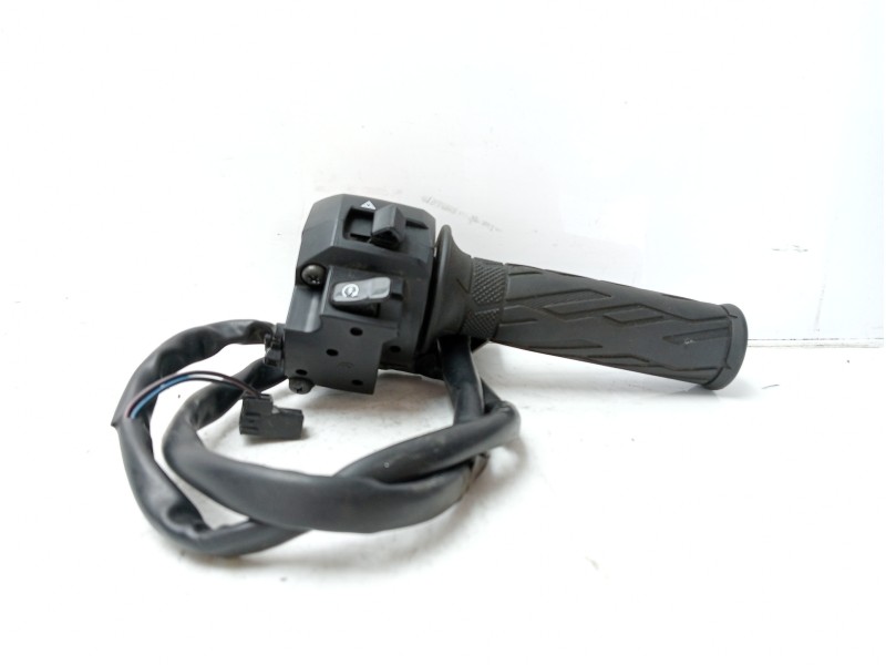 Recambio de conmutador de arranque para suzuki v-strom 650 referencia OEM IAM 3720028K0  