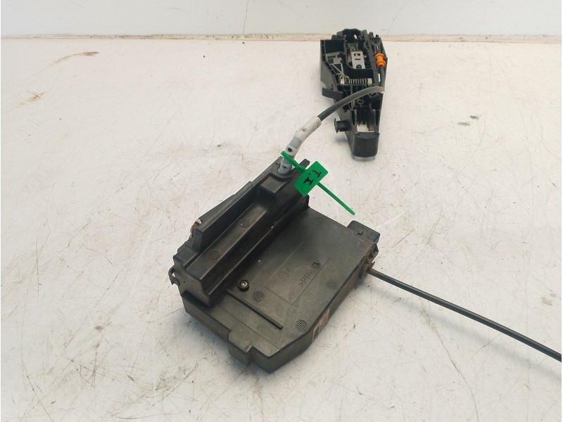 Recambio de cerradura puerta trasera izquierda para citroën c4 picasso ii 1.6 bluehdi 120 referencia OEM IAM 9810310880  