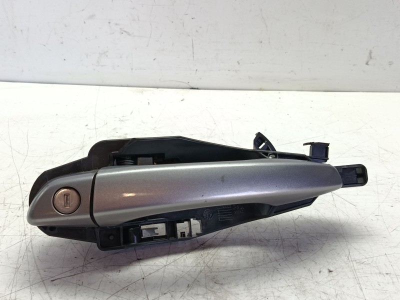 Recambio de maneta exterior delantera izquierda para peugeot 3008 referencia OEM IAM 980297811T  