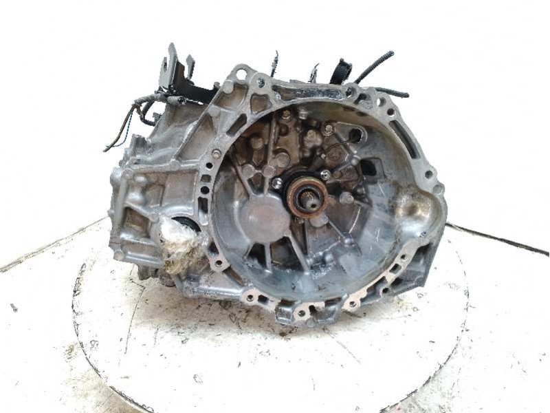 Recambio de caja cambios para toyota auris referencia OEM IAM 3030002400  