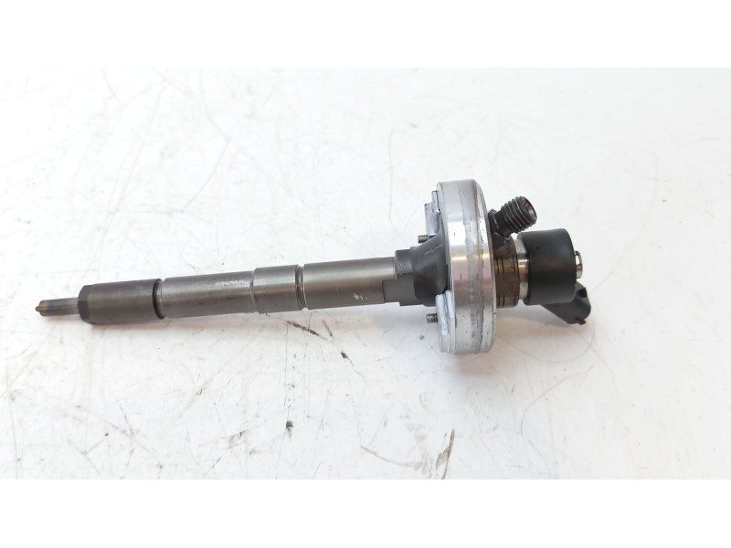 Recambio de inyector para nissan atleon atleon referencia OEM IAM 0445110204  16600MA70A