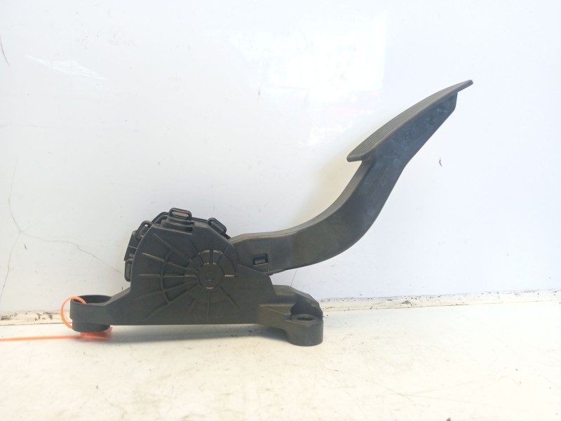 Recambio de pedal acelerador para kia niro referencia OEM IAM 32700G2120  
