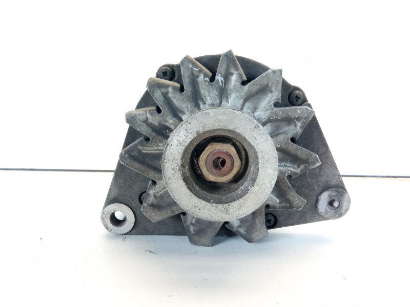 Recambio de alternador para citroën berlingo 1.6 16v magic familiar referencia OEM IAM 0120489467  