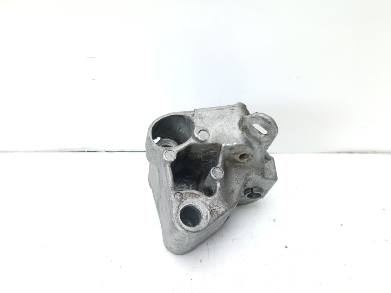 Recambio de soporte motor para renault scenic iii dynamique referencia OEM IAM 542891884284  