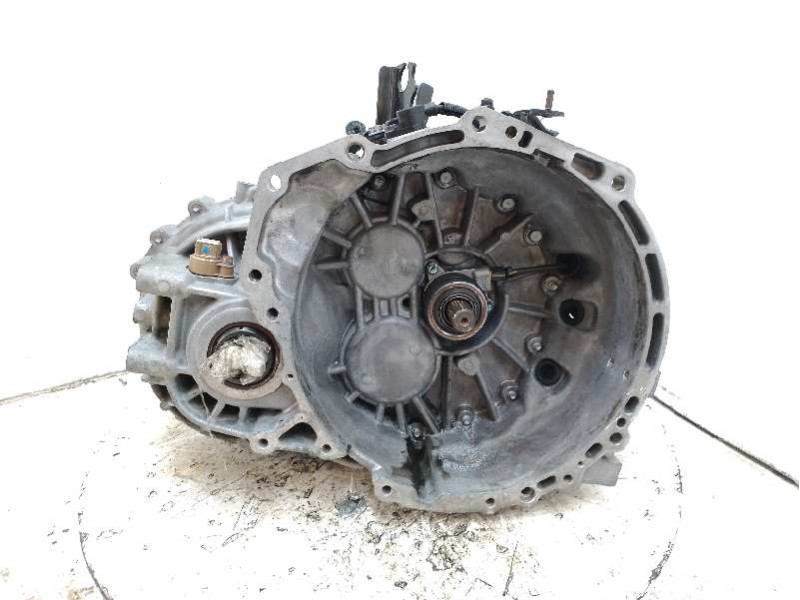 Recambio de caja cambios para kia carnival 2.9 crdi cat referencia OEM IAM 4300038050  