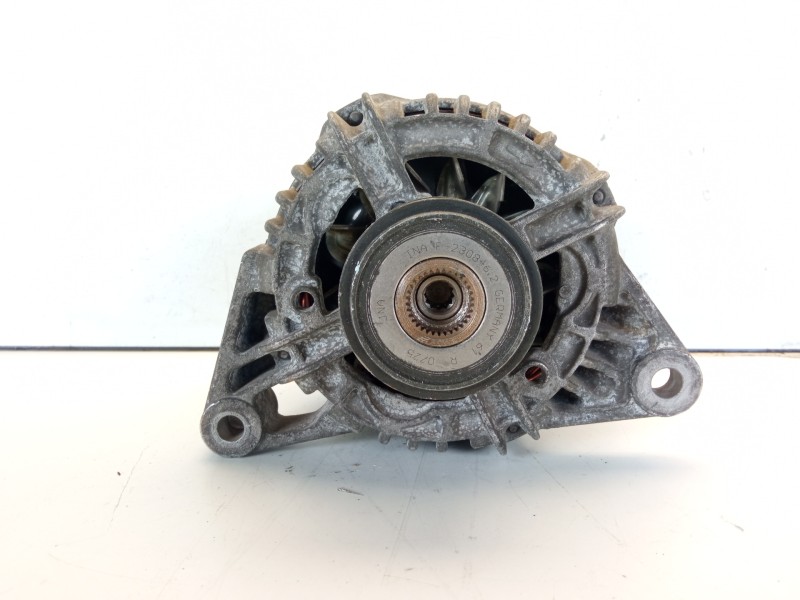 Recambio de alternador para audi a4 avant (b5) 1.8 t referencia OEM IAM 038903018E  