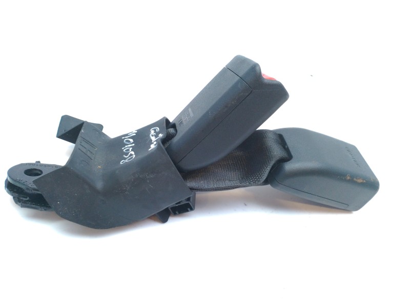 Recambio de cinturon seguridad trasero central para toyota yaris referencia OEM IAM 73480K0010C0  