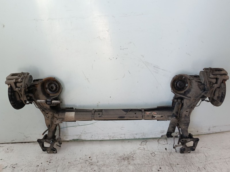 Recambio de puente trasero para toyota proace verso referencia OEM IAM SU001B0749  