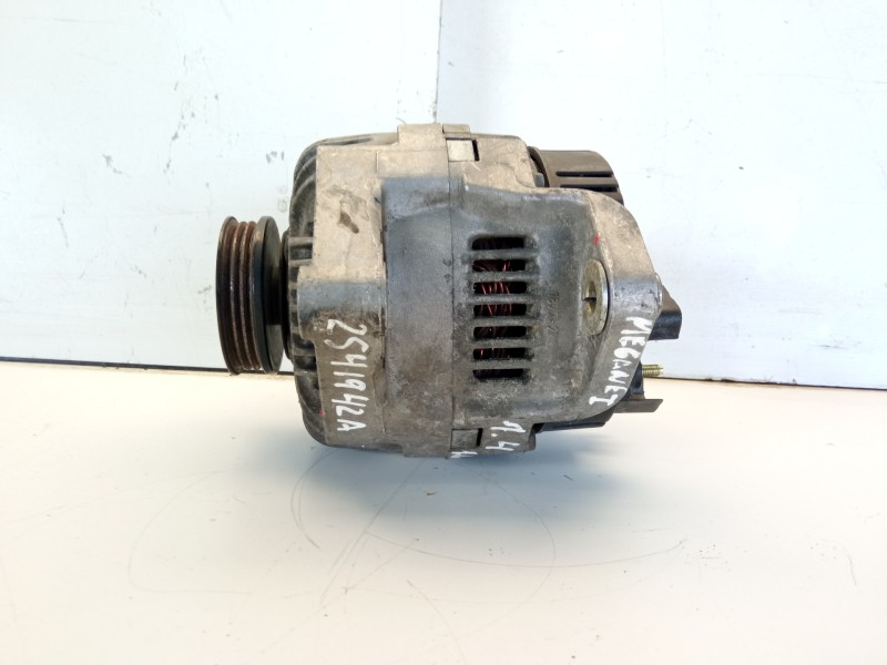 Recambio de alternador para renault megane i berlina hatchback (ba0) referencia OEM IAM 2541942  