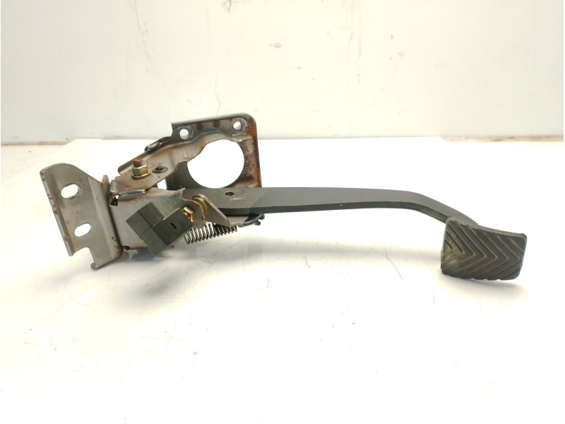 Recambio de pedal freno para hyundai santa fé ii furgoneta/suv (cm) crdi 4x4 referencia OEM IAM 328002B110  