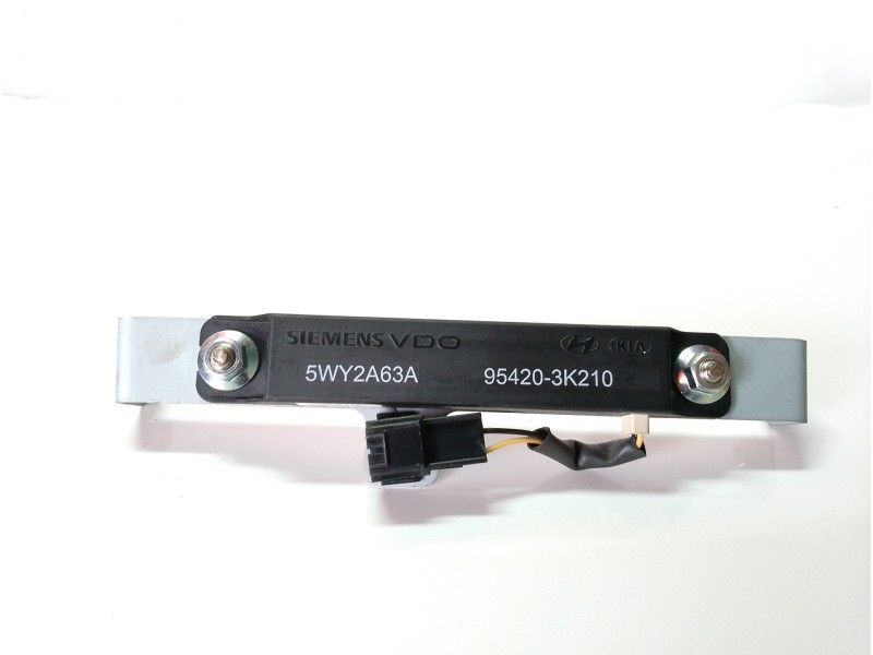 Recambio de modulo electronico para kia sportage emotion 4x4 referencia OEM IAM 954203K210  