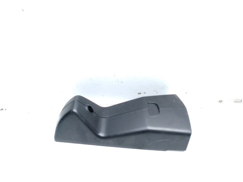 Recambio de moldura para toyota proace verso l2 family referencia OEM IAM 9817588377  