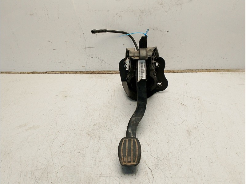 Recambio de pedal embrague para toyota proace furgoneta (mdz_) 1.5 d4d (mdz8) referencia OEM IAM SU001B0775 9833564080 