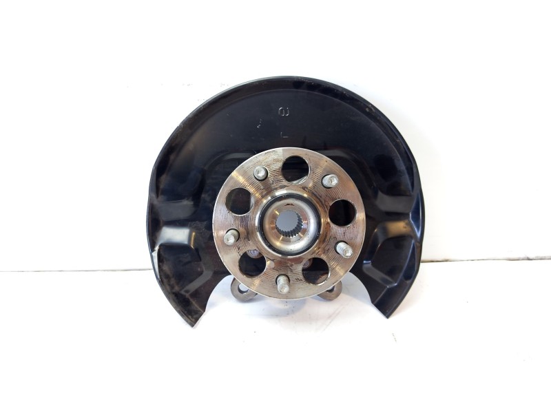 Recambio de buje trasero izquierdo para toyota yaris cross (mxp_) 1.5 (mxpb10) referencia OEM IAM 424500D170  
