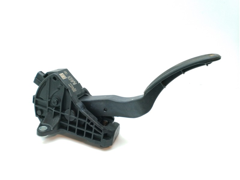 Recambio de pedal acelerador para toyota yaris hybrid active referencia OEM IAM 78110K0030  