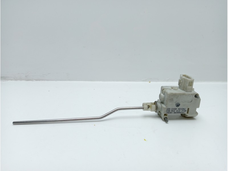 Recambio de modulo electronico para volkswagen golf vi (5k1) advance referencia OEM IAM 5K6810773A Y09D309N01042 