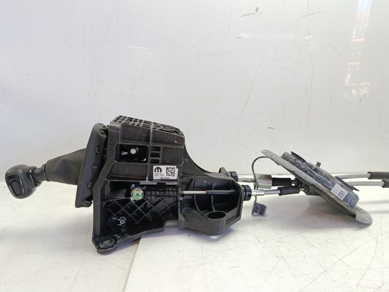 Recambio de palanca cambio para toyota proace verso referencia OEM IAM SU001B6131  