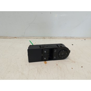 MANDO ELEVALUNAS DELANTERO IZQUIERDO 13228706 