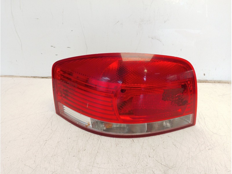 Recambio de piloto trasero izquierdo para audi a3 (8p) 3.2 ambition quattro referencia OEM IAM 8P0945095  