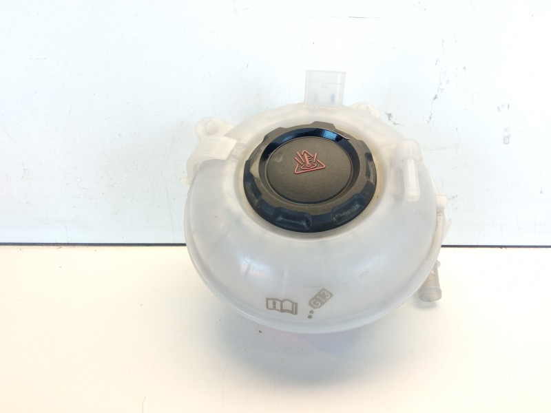 Recambio de deposito expansion para volkswagen golf vii lim. gte referencia OEM IAM 5Q0121407H  